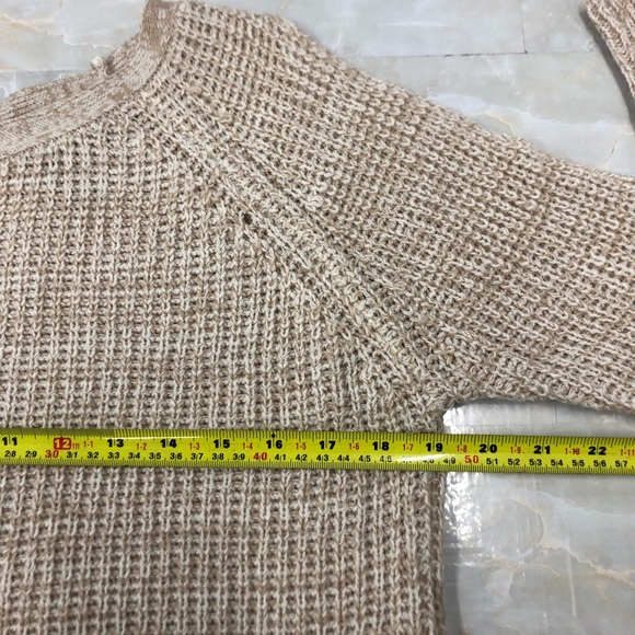 Urban Heritage Knit Sweater, with opening on the back and arms, Size S - Picture 5 of 7
